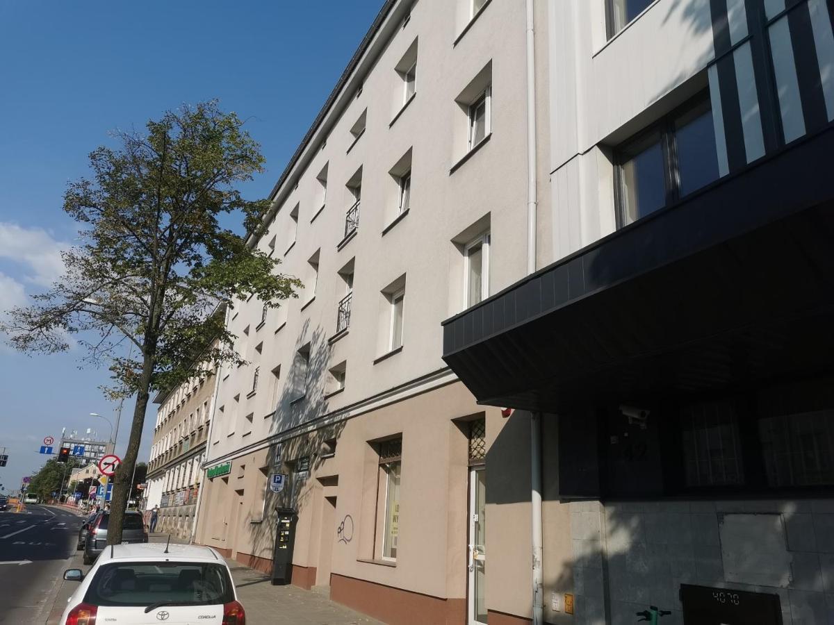 Wm Centrum Glamour Z Parkingiem Bialystok Luaran gambar